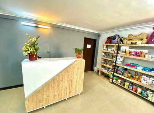 بیمارستان دامپزشکی پارس وت - شعبه شهر صدرا شیراز